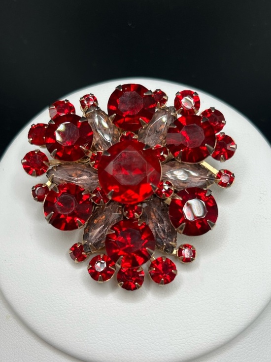 Jewelry - Vintage Red Rhinestone Smoky Marquis Brooch Gold Tone Mid Century Statement Pin